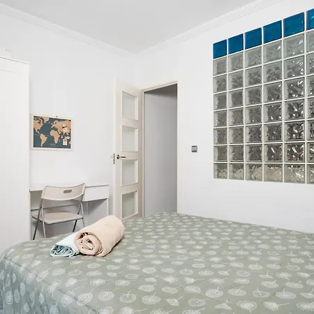 Apartment Acogedor Piso Con Balcon