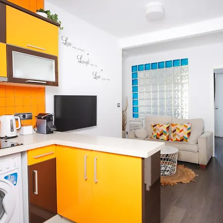 Acogedor Piso Con Balcon Apartment *