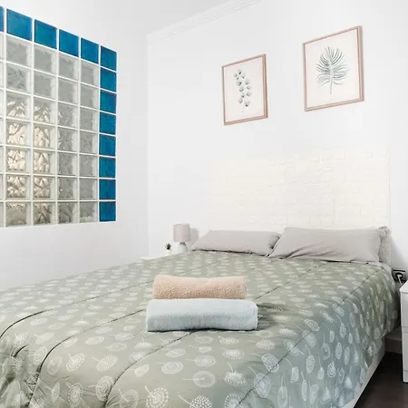 Acogedor Piso Con Balcon Apartment