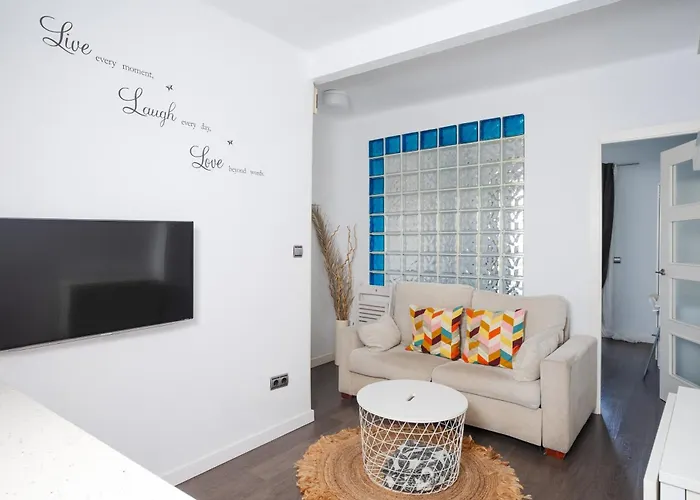 Acogedor Piso Con Balcon