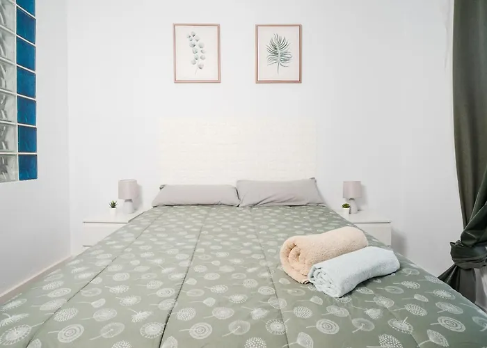 아파트 Acogedor Piso Con Balcon