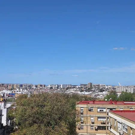 Acogedor Piso Con Balcon 塞维利亚